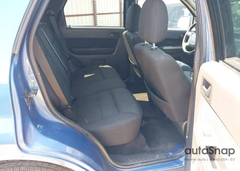 2009 Ford Escape Xlt z USA, uszkodzony, nr VIN 1FMCU03729KB27226